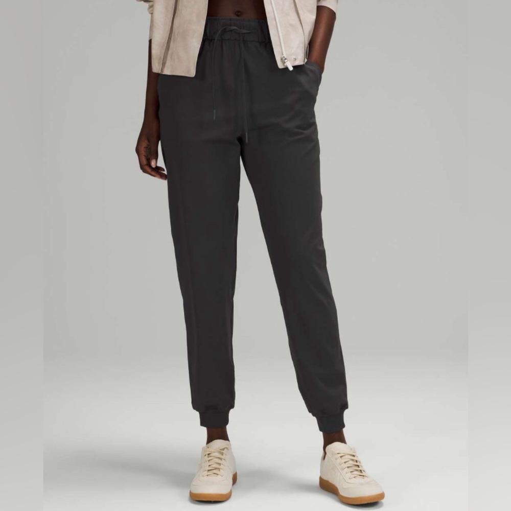 Lululemon Graphite Grey Stretch Luxtreme High Rise Jogger